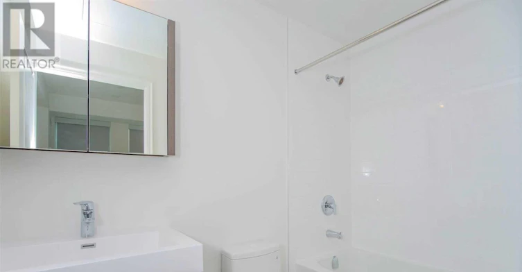 1112A-10 Rouge Valley Drive W, Markham, ON, L6G 0G9 - 13