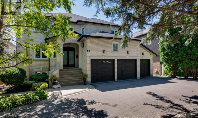 67 Stockdale Crescent