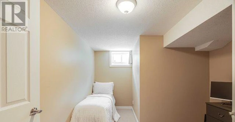 LOWER-216 Irving Place, London, ON, N5V 2H9 - 11