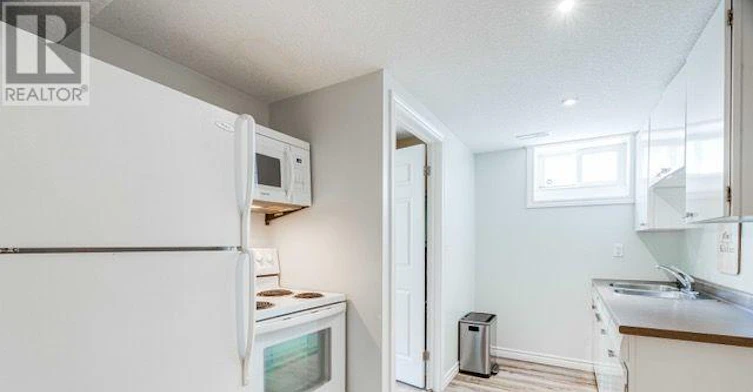 LOWER-216 Irving Place, London, ON, N5V 2H9 - 7