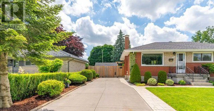 LOWER-216 Irving Place, London, ON, N5V 2H9 - 2