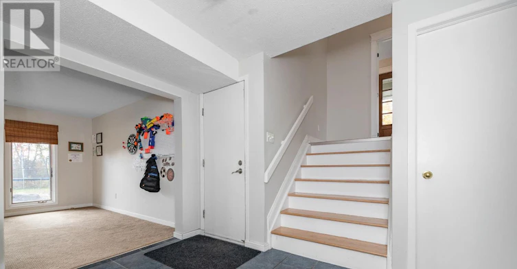 1238 Barnwell Crescent, Ottawa, ON, K4B 1K4 - 4