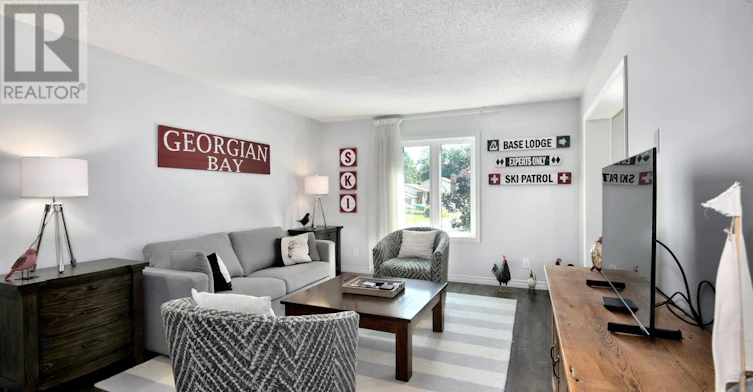 26 Middle Avenue, Meaford, ON, N4L 1A8 - 2