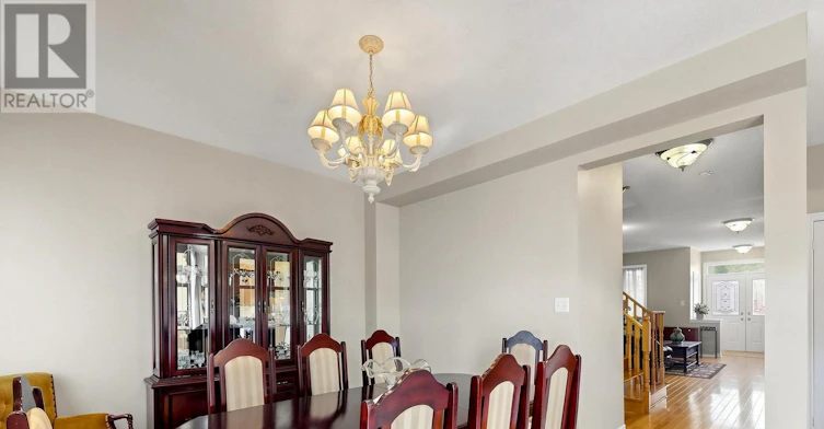 UPPER-23 Planter Crescent, Vaughan, ON, L4H 2V5 - 5
