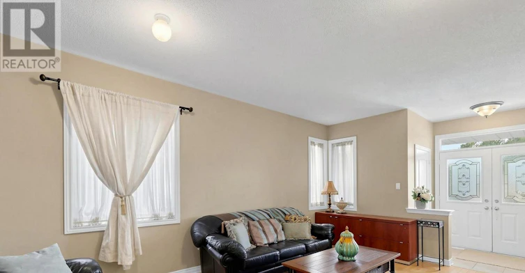 UPPER-23 Planter Crescent, Vaughan, ON, L4H 2V5 - 2