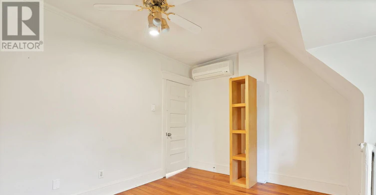 MAIN-25 Dixon Avenue, Toronto, ON, M4L 1N2 - 38