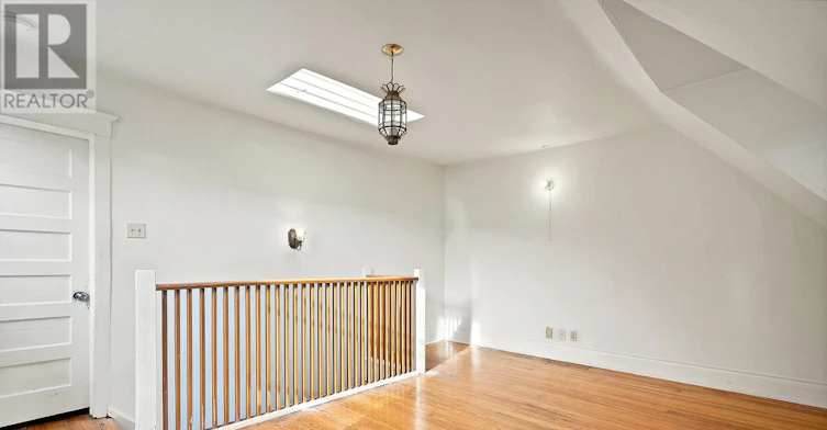 MAIN-25 Dixon Avenue, Toronto, ON, M4L 1N2 - 39
