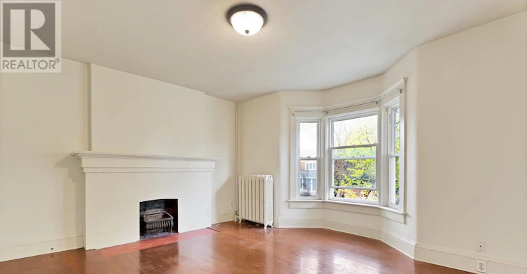MAIN-25 Dixon Avenue, Toronto, ON, M4L 1N2 - 22
