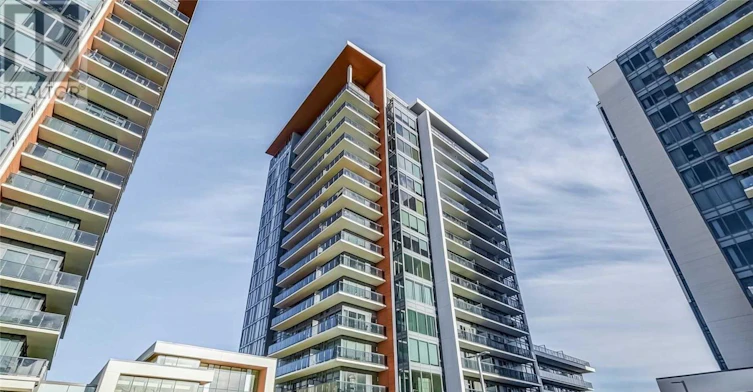 706B-9600 Yonge Street, Richmond Hill, ON, L4C 0X3