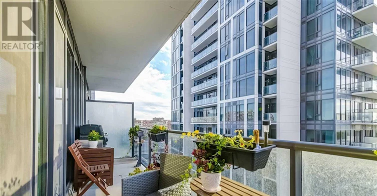 706B-9600 Yonge Street, Richmond Hill, ON, L4C 0X3 - 16