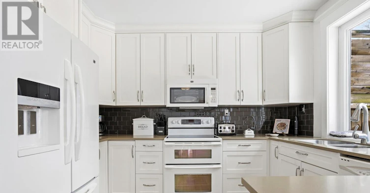 60 Woodbury Road, Toronto, ON, M8W 1X7 - 17