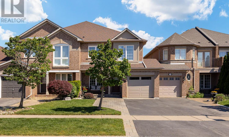 2295 Kingfisher Court