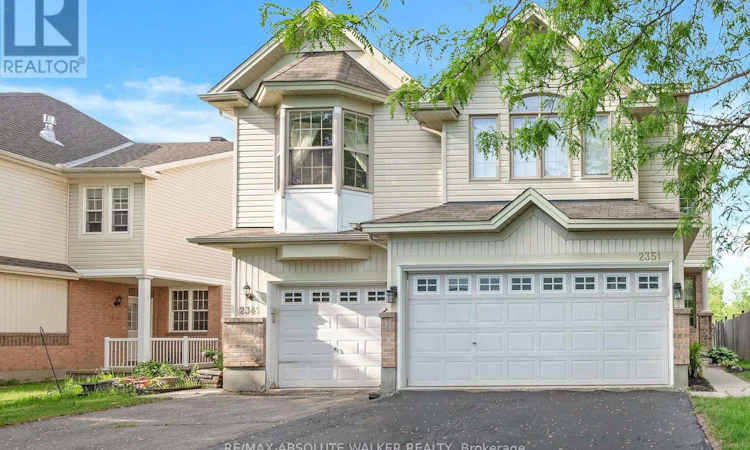 2351 Glandriel Crescent