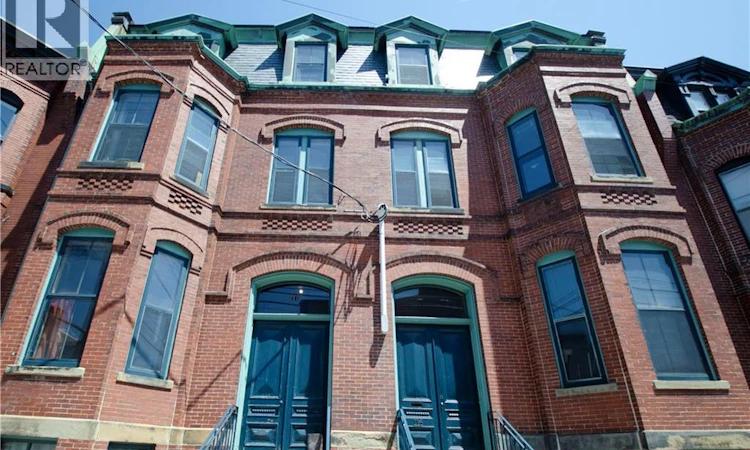 114-116 Wentworth Street