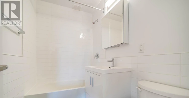 202-1545 Bathurst Street, Toronto, ON, M5P 3H6 - 11