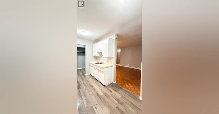 15-12 Brant Avenue, Guelph, ON, N1E 1E7 - 9
