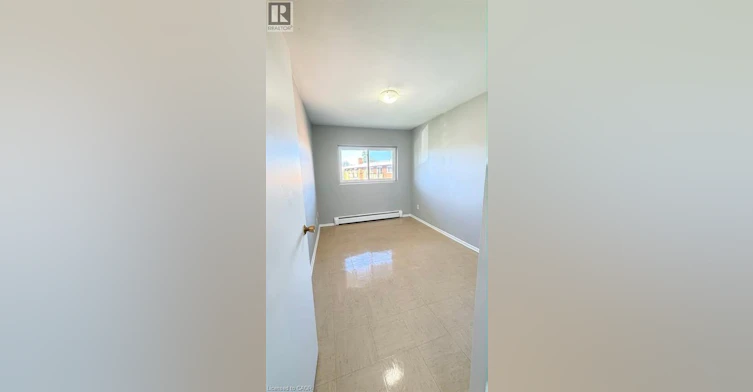 15-12 Brant Avenue, Guelph, ON, N1E 1E7 - 4