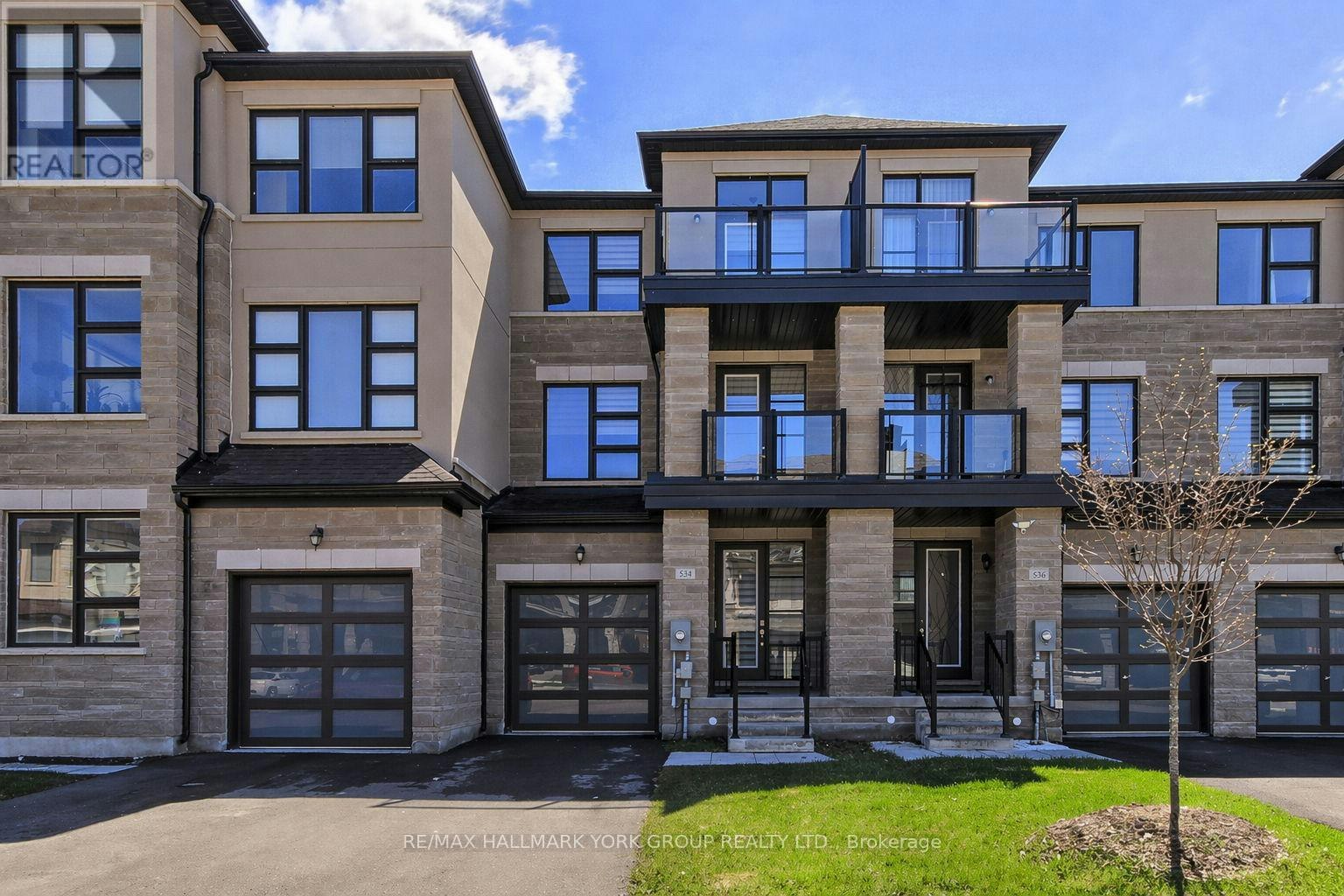 534 New England Court, Newmarket, ON, L3X 0M6