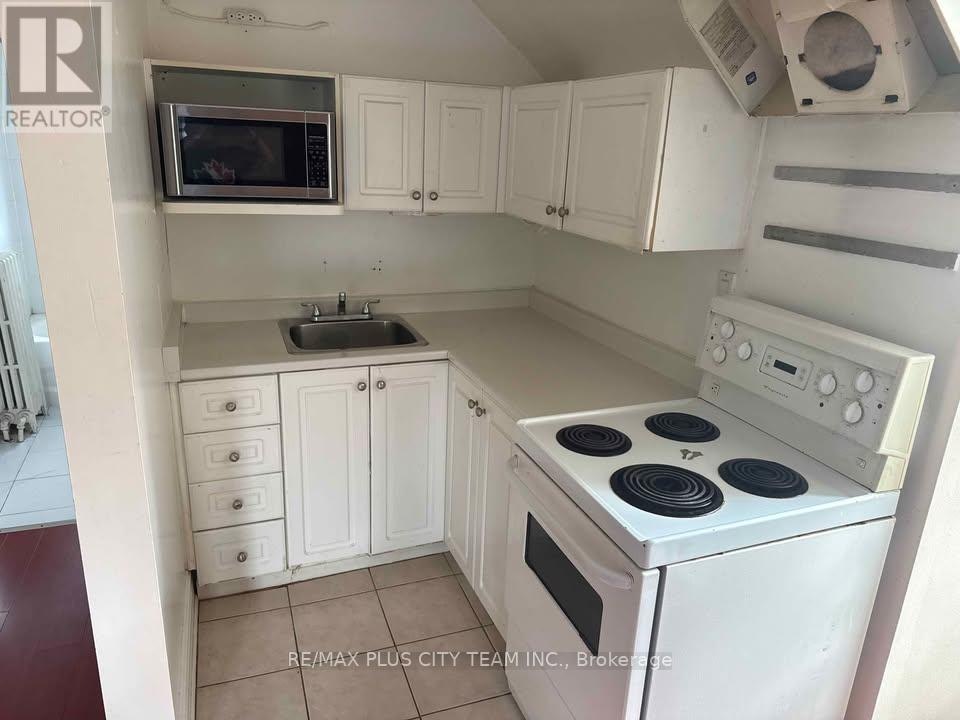 3-1745 Bathurst Street, Toronto, ON, M5P 3K5 - 7