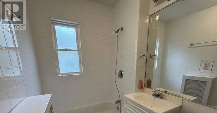 1-1745 Bathurst Street, Toronto, ON, M5P 3K5 - 17