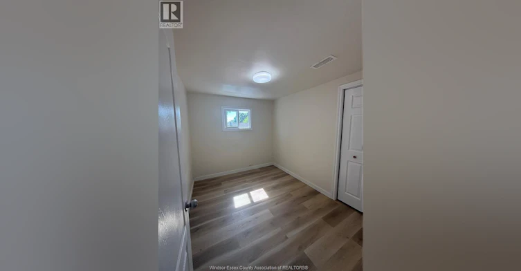 UPPER-699 Charlotte Street, Windsor, ON, N8X 3A6 - 5