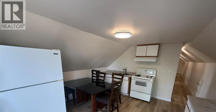 UPPER-699 Charlotte Street, Windsor, ON, N8X 3A6 - 2