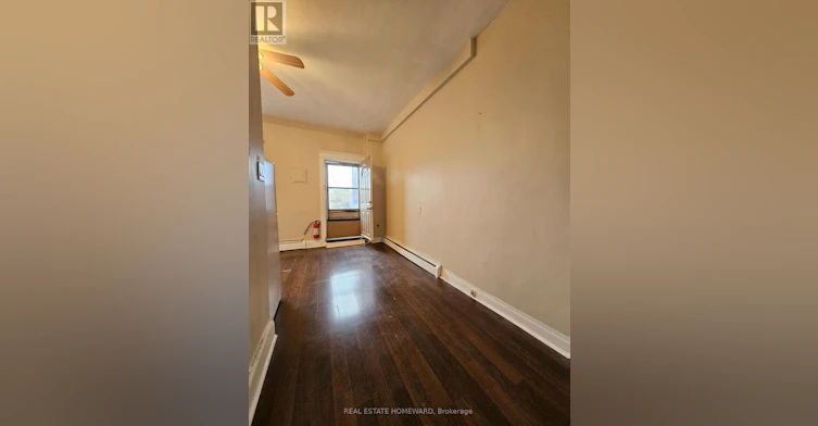 A-733 Pape Avenue, Toronto, ON, M4K 3S8 - 11