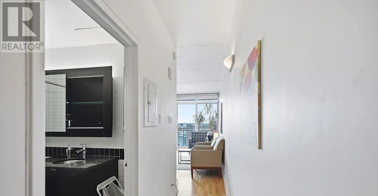 1301-324 Laurier Avenue W, Ottawa, ON, K1N 6P6 - 9