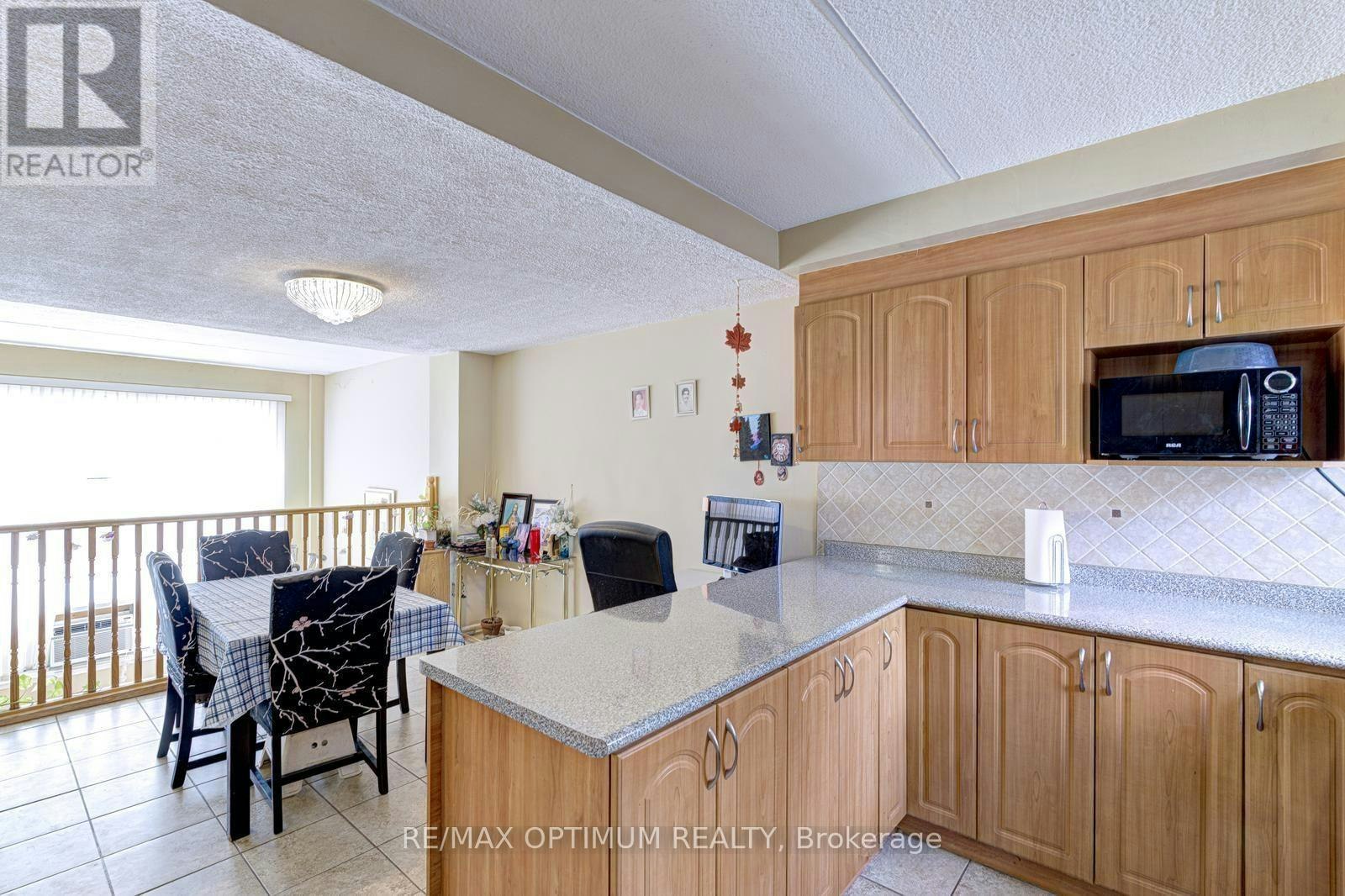 152-180 Mississauga Valley Boulevard, Mississauga, ON, L5A 3M2 - 15