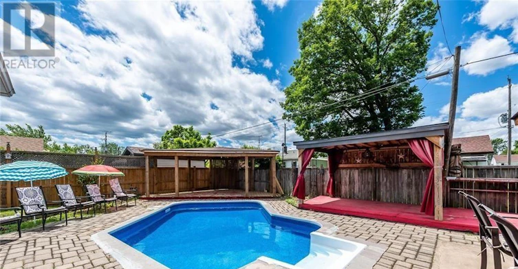 UPPER-834 David Street, Welland, ON, L3B 2C3