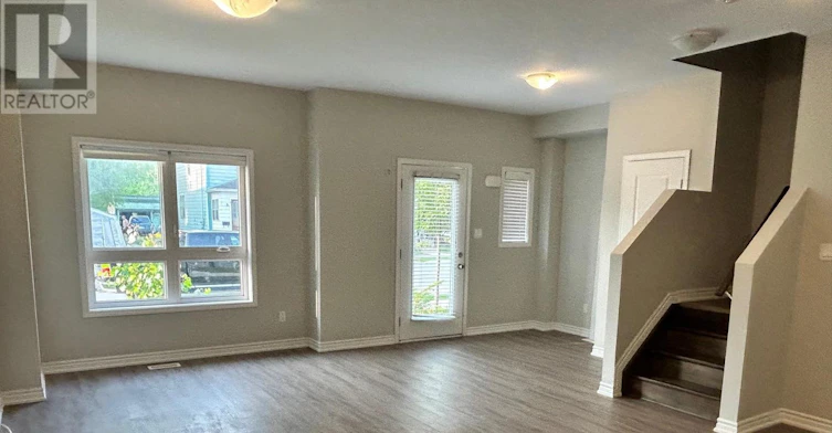 8-182 Broadway Lane, Welland, ON, L3C 0J2 - 4