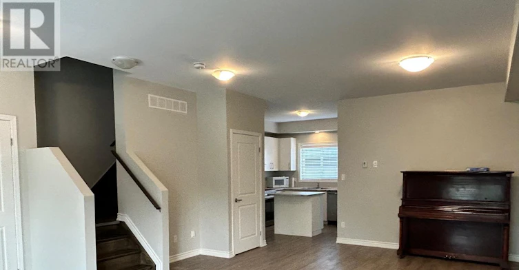 8-182 Broadway Lane, Welland, ON, L3C 0J2 - 6