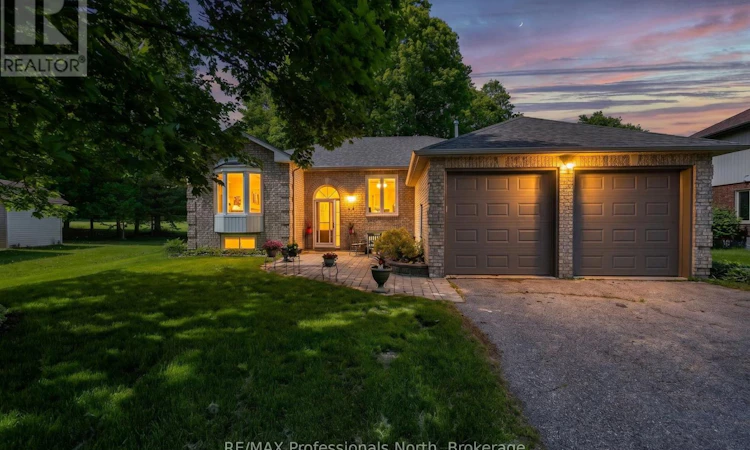 48 Fairway Crescent
