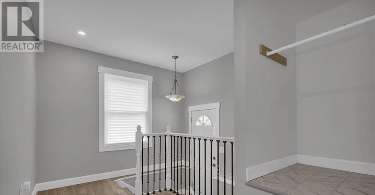 MAIN-27 St George Street, St. Catharines, ON, L2M 5P4 - 4