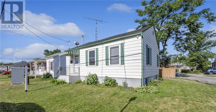 MAIN-27 St George Street, St. Catharines, ON, L2M 5P4 - 2