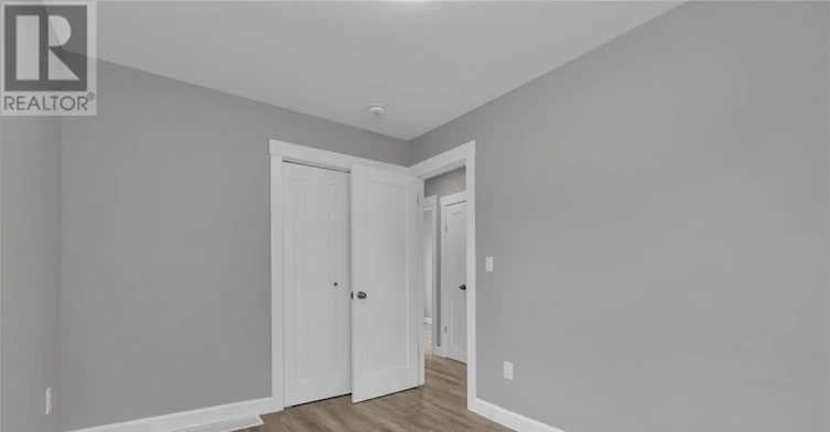 MAIN-27 St George Street, St. Catharines, ON, L2M 5P4 - 11
