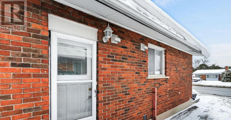 B-1263 Maitland Avenue, Ottawa, ON, K2C 2C4 - 2