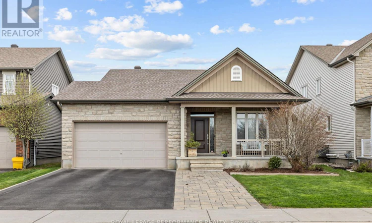 15 York Crossing