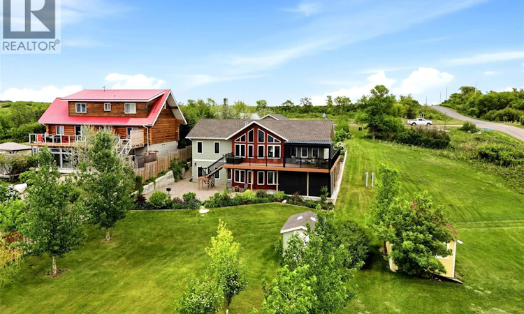 10 Shoreline Drive