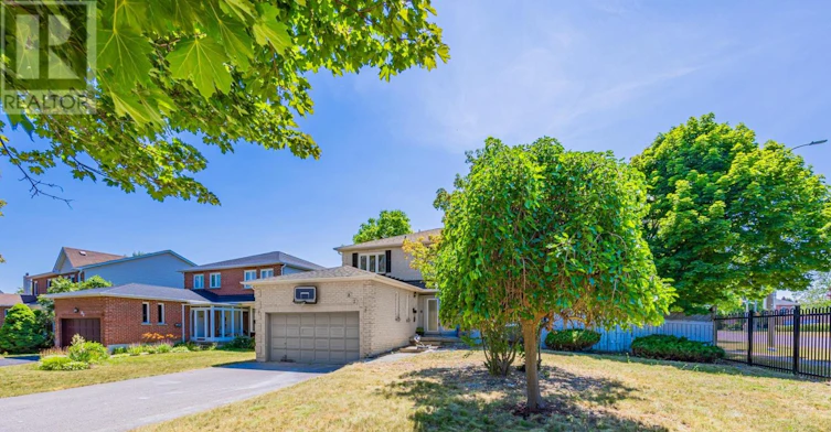 81 Ennisclare Place, Whitby, ON, L1R 1R9 - 2