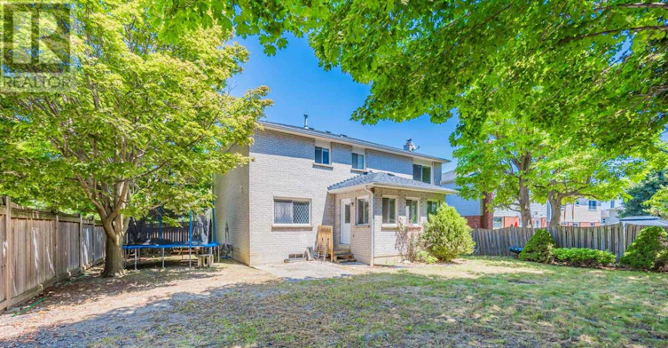 81 Ennisclare Place, Whitby, ON, L1R 1R9 - 32
