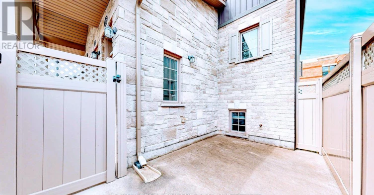 25-3200 Singleton Avenue, London, ON, N6L 0C7 - 3
