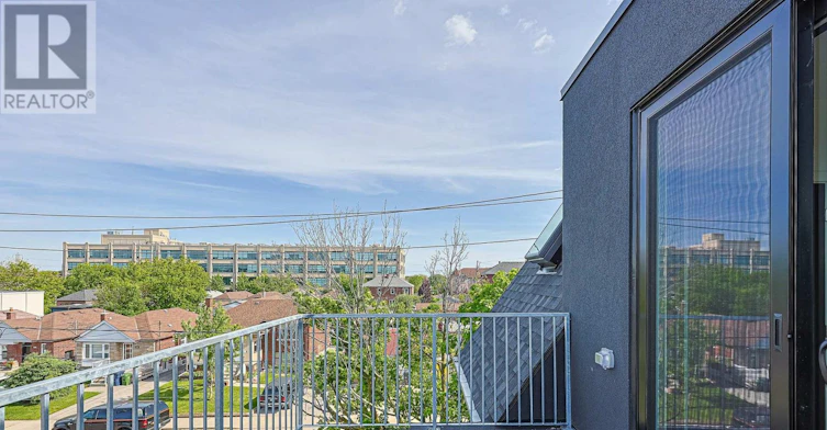 4-159 Locksley Avenue, Toronto, ON, M6B 3N6 - 19