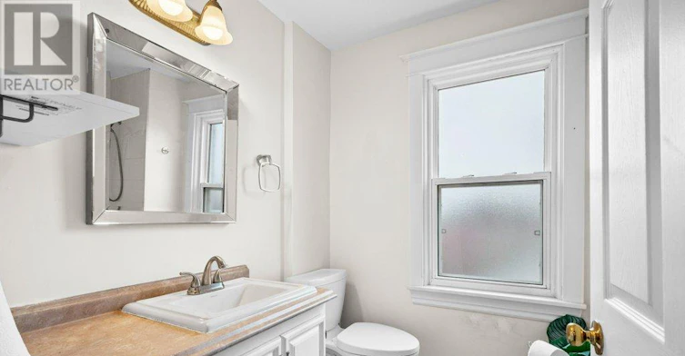 UPPER-15 Melrose Avenue N, Hamilton, ON, L8L 6X3 - 13