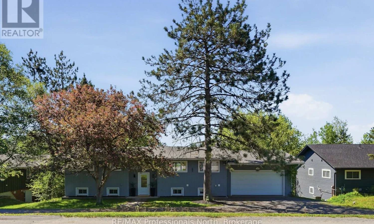 155 Hunters Bay Drive