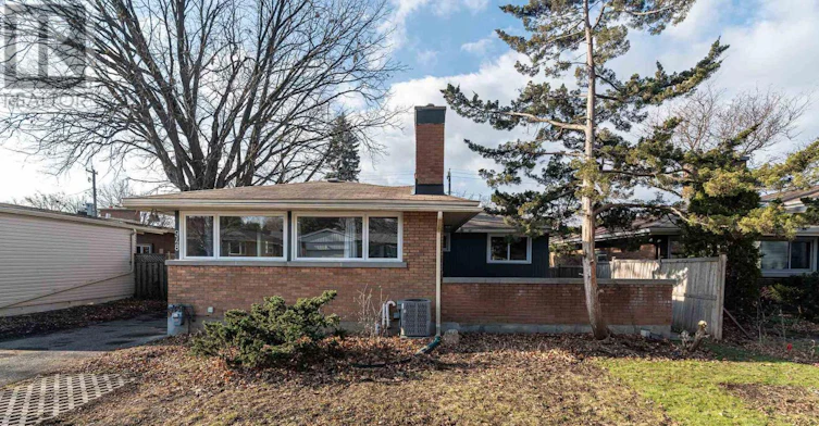 B-948 Parkhurst Boulevard, Ottawa, ON, K2A 3M9