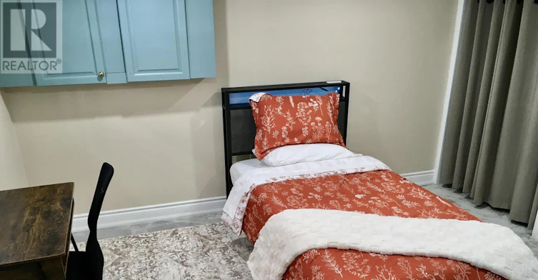 BEDROOM 2-3968 St Peter Avenue, Niagara Falls, ON, L2J 2N8 - 4