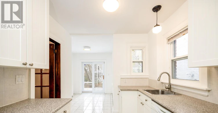 88 Manor Road E, Toronto, ON, M4S 1P8 - 13