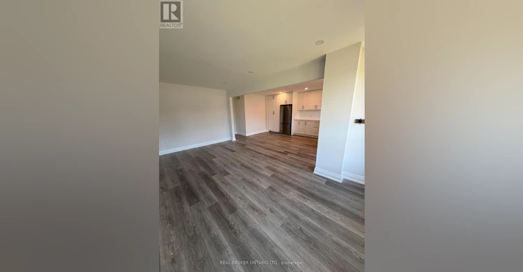 MAIN-653 Athol Street E, Oshawa, ON, L1H 1M2 - 8