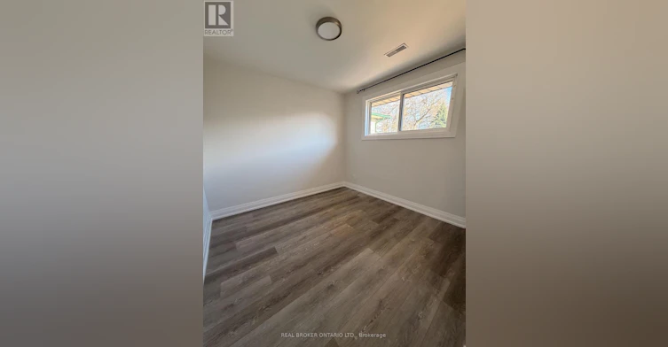 MAIN-653 Athol Street E, Oshawa, ON, L1H 1M2 - 14